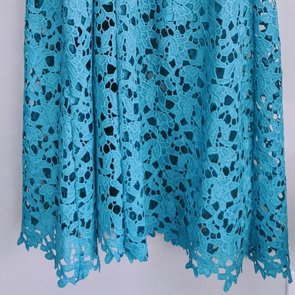 Blue crochet midi dress - Picture 2 of 6